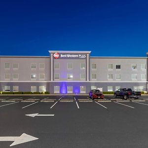Best Western Plus Brunswick Inn & Suites